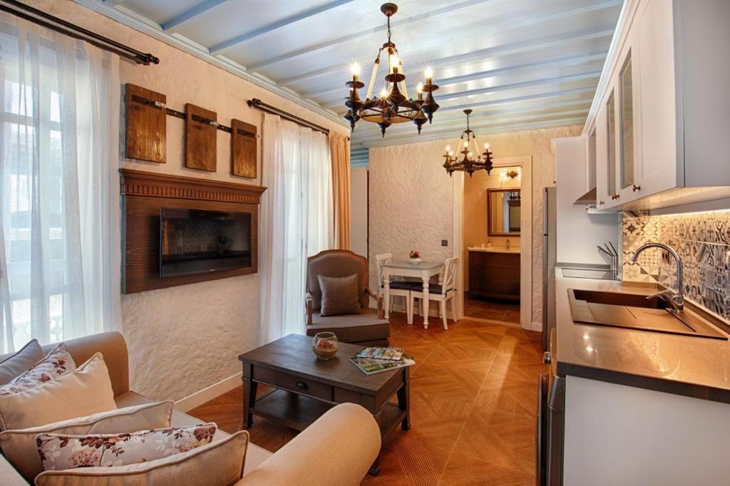 Petite Boutique Hotel Ildiri Buitenkant foto