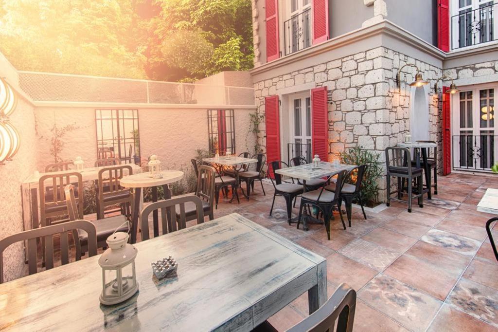 Petite Boutique Hotel Ildiri Buitenkant foto
